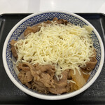 吉野家 - チーズ牛丼（588円）