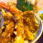 天ふじ - 全てがサクサク。濃い目の丼つゆはサラリとしてます。