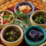 Assortment of 5 types of obansai