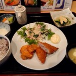 Shokudou Rinya - 日替り定食 白身魚とサーモン唐揚げ