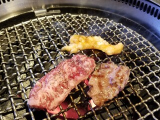 wagyuuyakinikuburakkuho-ru - 焼き焼き。