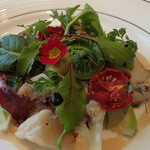 ラマージュ - オマールエビとホタテ貝・アワビのサラダ仕立て・春の装い
      