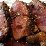 シャラン産鴨ロースのロースト　エビス風味
          