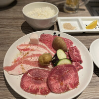 焼肉&手打ち冷麺 二郎 KANAYAMA - 