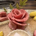 焼肉 拍手喝采 - 肉の華