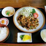 竹内食堂 - 焼肉牛定食