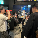 貸切PARTY&BAR QUEENS shibuya udagawa - 盛り上がること間違いなし！スタンドマイクで熱唱♪