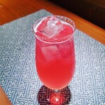 笹舟 - 自家製/赤紫蘇と梅シロップのソーダ