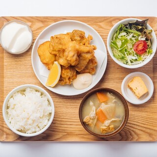 Set meals are also very popular! Lunch and dinner at Takegyo University☆