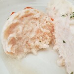 キッチン ブルー グローブ - 海老と豆腐のムース、気持ち海老が見えます