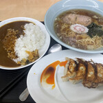 羽生食堂　 - 料理写真:カレーセット（カレーライス・醤油ラーメン）990円・餃子　350円！