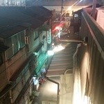 瀬戸海人 - (2013.07)　屋上からみた裏路地
