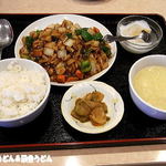 蒔田飯店 - 2013年8月　　鶏肉と野菜の角切り味噌炒め