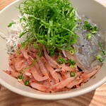 キチプラス - 三色丼(＋100円で生の桜えびに変更)