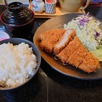 とんよし - ロースかつ定食