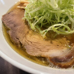 Japanese Soba Noodles 蔦 - 大判肩ロース煮豚