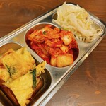 韓国酒場 コッキオ - 【チャプチェ定食　1000円】副菜