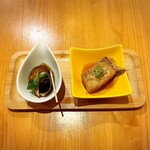 いざかや しん - お通しは黒バイ貝とカンパチのあら煮でした(o^^o)