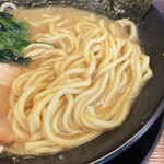 巣鴨家 - 中太の麺は長さがありました。