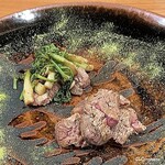 千陽 - 十和田短角牛のトモサンカクの炭火焼を山椒とともに
