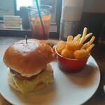 イーストヴィレッジ - 