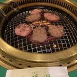 焼肉 明洞 - 