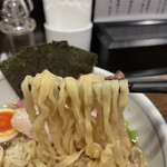 櫻井中華そば店 - モチモチの手揉み麺