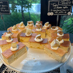 MORETHAN TAPAS LOUNGE - 