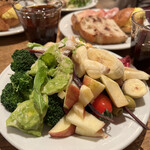 MORETHAN TAPAS LOUNGE - 