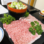 滝と蕎麦の宿 瀧見館 - 霜降り和牛と米沢一番豚