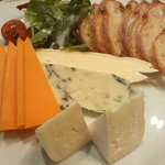ビストロ オジェ - 　チーズ盛り合わせ