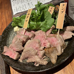 調布ワインバルBiBBER - 黒毛和牛ステーキ3種盛合わせ