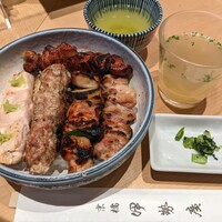 伊勢廣 京橋本店 - 【2023/5】5本丼(ご飯半分)