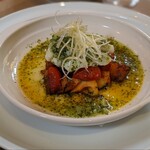 ブラッセリー ラシュレ - 紋甲イカ、新じゃがなど野菜のオーブン焼き