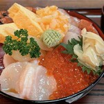 伊澤家 - 豪華海鮮丼2100円