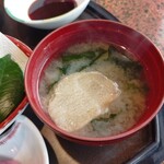 Fukura - 味噌汁は麩とワカメ