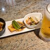 サケサケ - 晩酌セット(税込1,000円)【16時~18時半】
おつまみ
①北海たこポン酢
②焼き鮭
③筑前煮？ 
お酒①サッポロ黒ラベル(生ビール、サッポロビール)【セットドリンク】