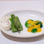 紀尾井町 とんかつ・洋食ひとみ - アスパラと芽キャベツ