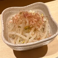 地葉 栄 - もやしの和え物