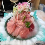 みなと市場 小松鮪専門店 - 