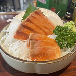 丸千葉 - サーモン刺し
