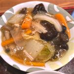 さくら本店 - (ﾗﾝﾁ)さくら定食 変わり鉢：かた焼そば野菜あん　2023.4.26