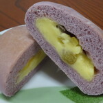 Fururudwuryukusu - ブルーベリークリームパン