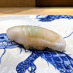 鮨旬美西川 - ③マナガツオ昆布締め