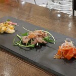 トリワイン ＰＩＫＯＳＨＨＨＵ - 前菜３種盛り