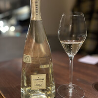 神楽坂アッカ - 