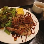 Kafe Ando Kicchin Komekome Shokudou - 日替わり定食。
                        グリルチキン バルサミコソース♬
                        
                        