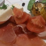 ラ ポルトルージュ - お通し？