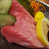 肉と日本酒いぶり 有楽町店 - 本マグロ中トロ