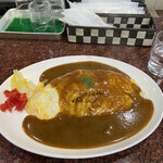 リビアン・ルー - カレーオムライス850円